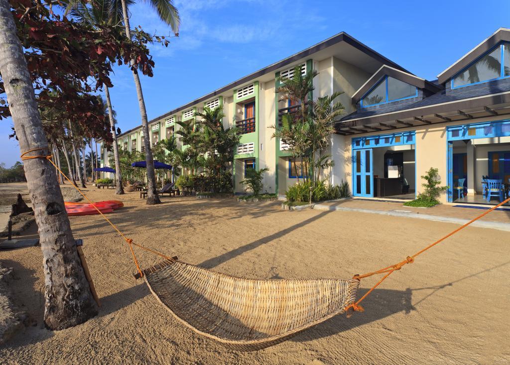Microtel By Wyndham Puerto Princesa Exterior foto