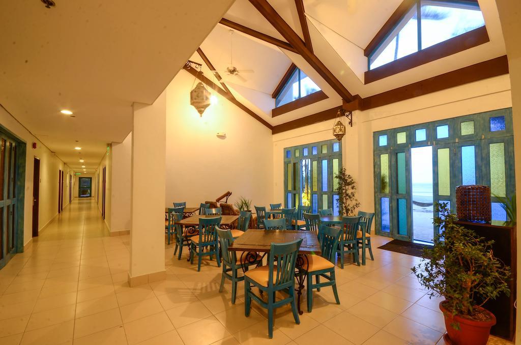 Microtel By Wyndham Puerto Princesa Exterior foto