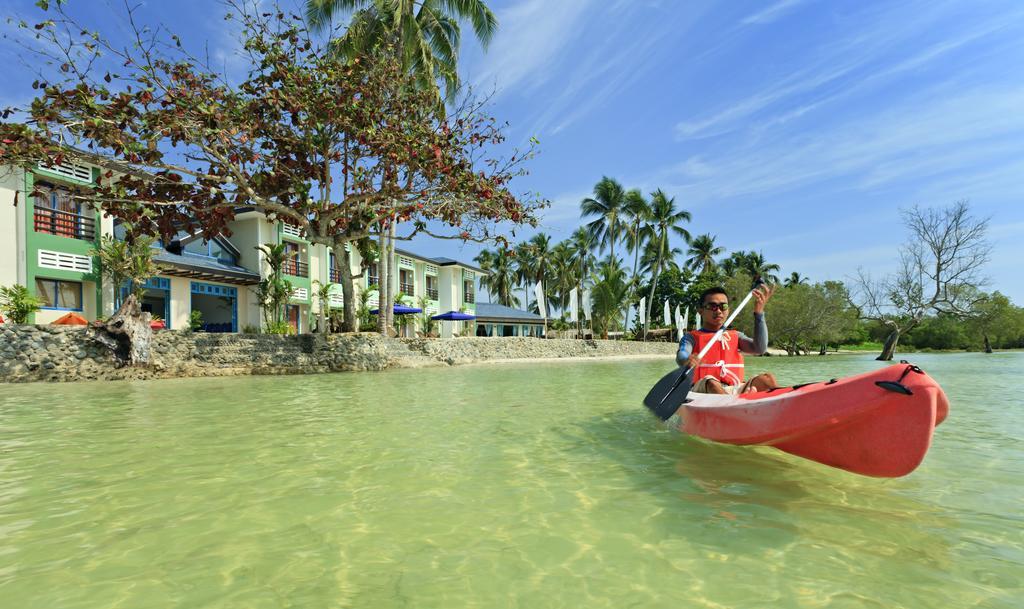 Microtel By Wyndham Puerto Princesa Exterior foto